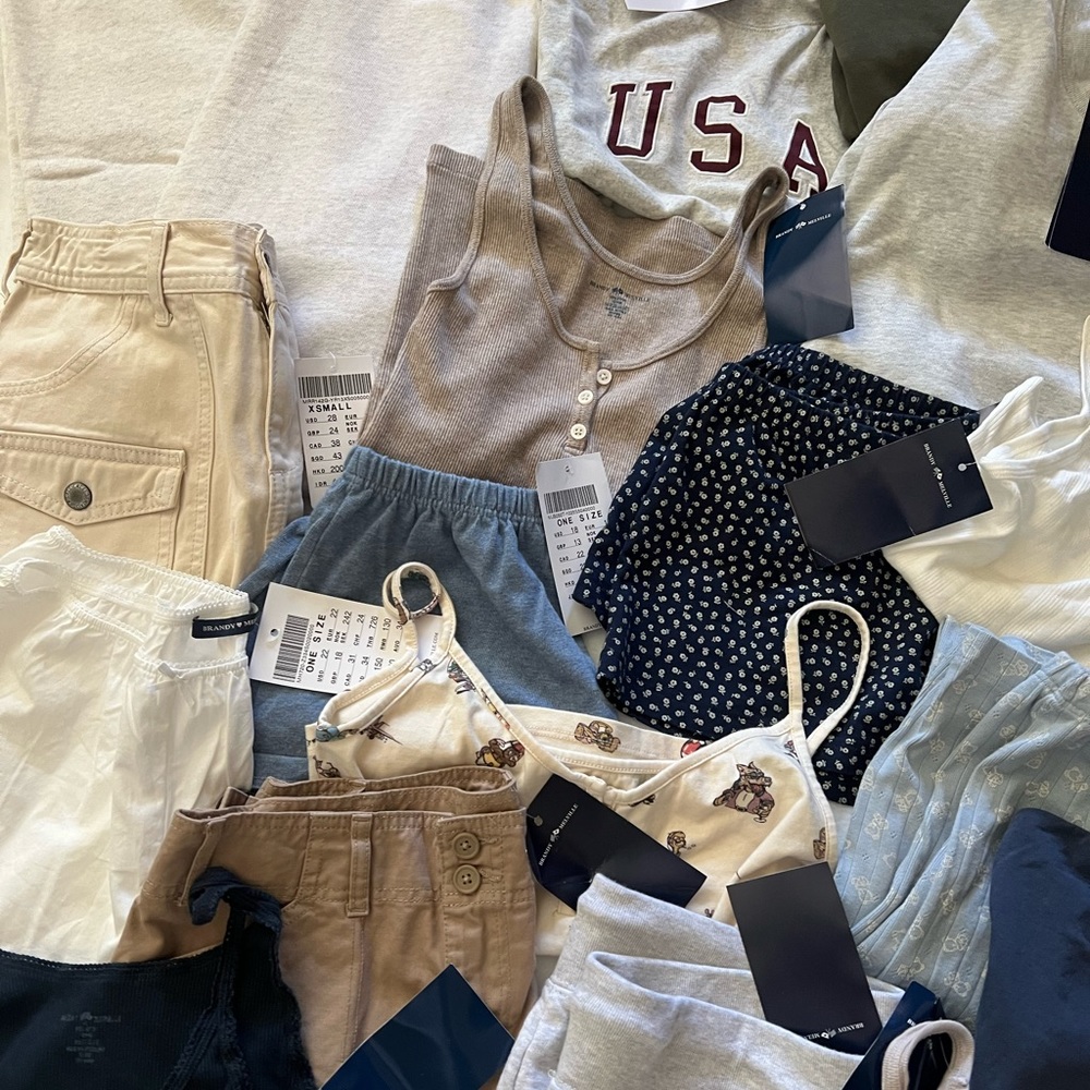 Brandy Melville mystery box